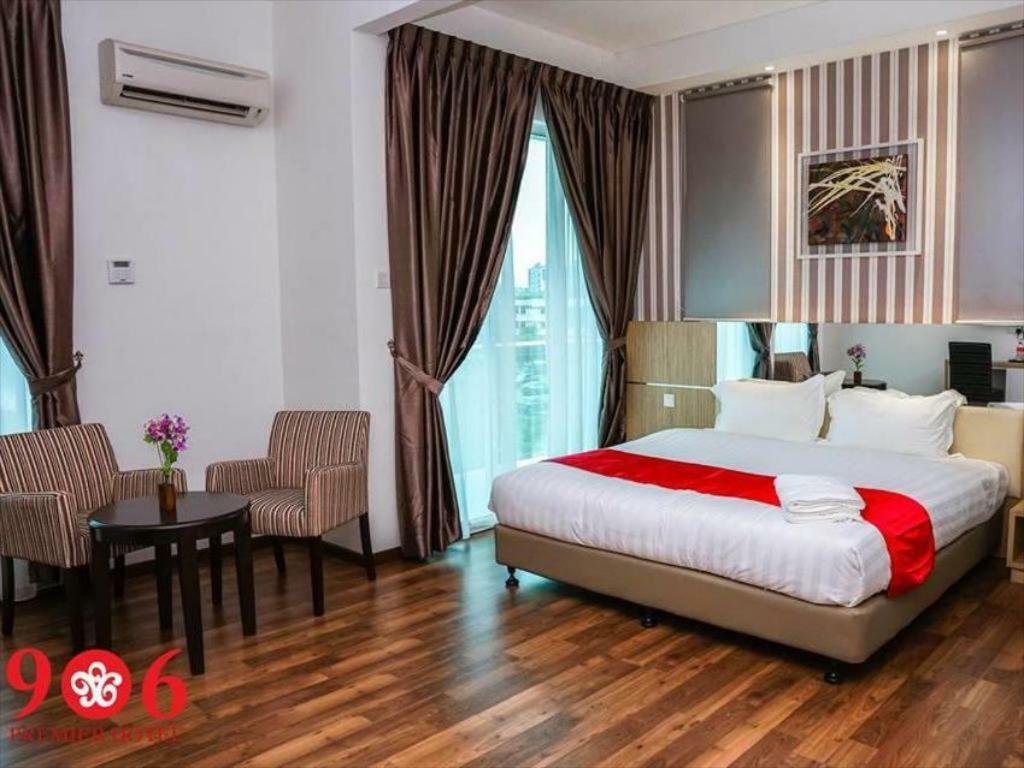 906 Premier Hotel Malacca Bagian luar foto